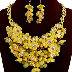 Necklace and Earring set